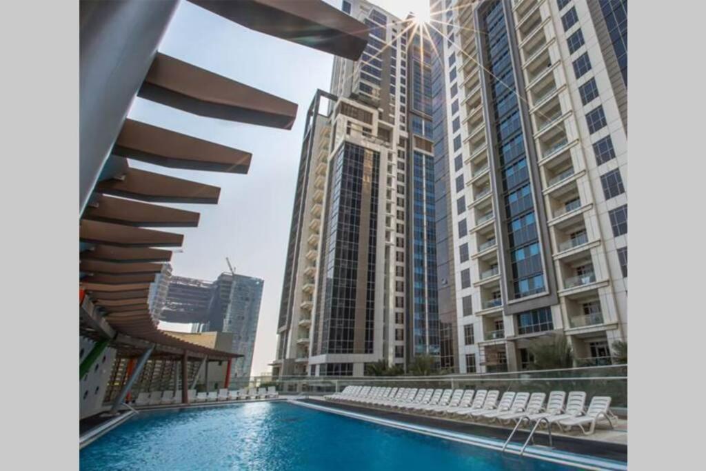 Higuests - Roomy Apt With Infinity Pool Close To Burj Khalifa Dubai Dış mekan fotoğraf